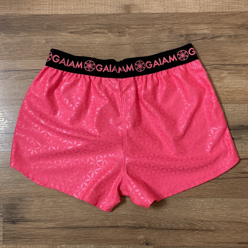 MUST BUNDLE: GAIAM | Girls Athletic Running Shorts - Picture 2 of 7